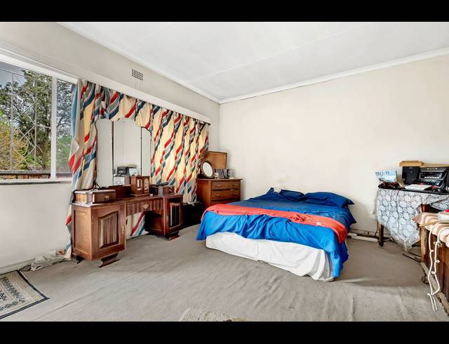 2 BEDROOM APARTMENT FOR SALE IN WINDSOR EAST